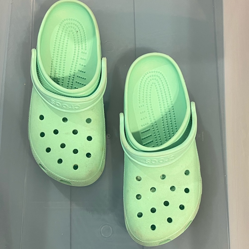 Sea foam Green Crocs 🧼